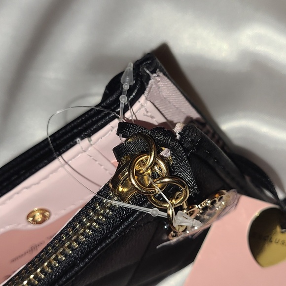 Juicy Couture Black Quilted Wallet with Gold Accents - Picture 8 of 10